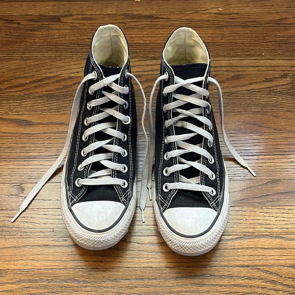 Converse All Star high top size 8.5 color black